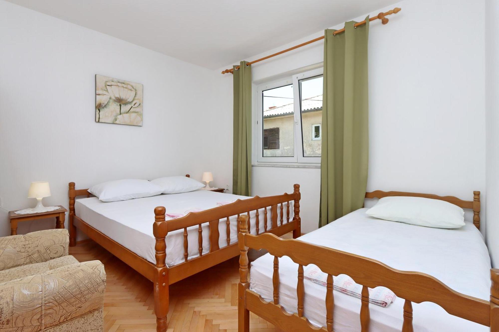Apartments With A Parking Space Senj - 5571 외부 사진